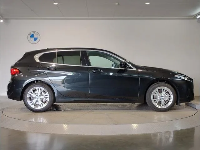 BMW 1 SERIES 120D 2025 — миниатюра 3