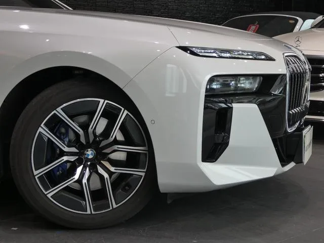BMW 7 Series 740D X DRIVE EXCELLENCE 2023 — миниатюра 2