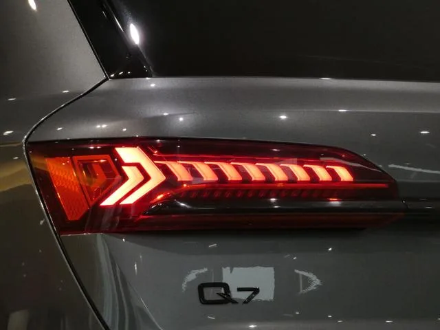 Audi Q7 55TFSI QUATTRO S LINE 2022 — миниатюра 2