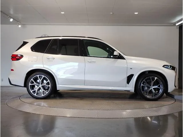 BMW X5 X DRIVE 40D M-SPORT 2024 — миниатюра 3