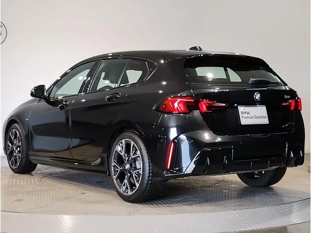 BMW 1 Series 120 M SPORT 2025 — миниатюра 3