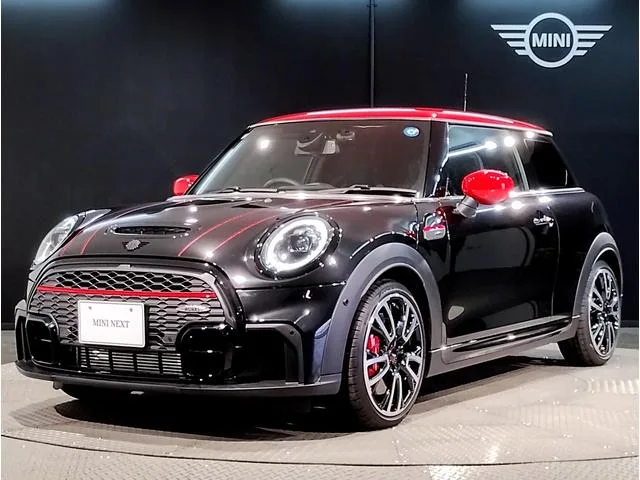 MINI MINI JOHN COOPER WORKS PREMIUM PLUS PACKAGE JOHN COOPER WORKS TRIM 2023 — фото 1, купить с доставкой в Москву