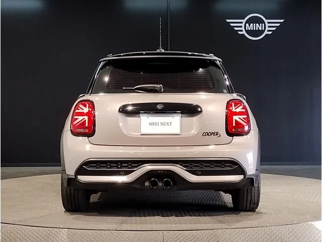 MINI MINI COOPER S CLASSIC TRIM 2022 — миниатюра 3