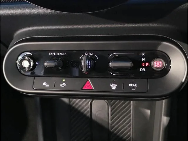 MINI MINI COOPER C CLASSIC TRIM 2024 — миниатюра 5