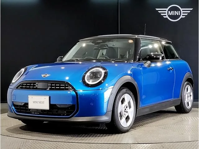 MINI MINI COOPER C CLASSIC TRIM 2024 — фото 1, купить с доставкой в Москву