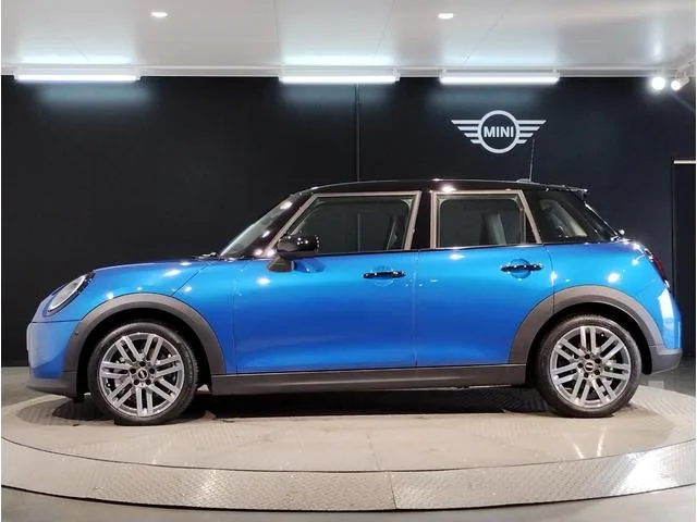 MINI MINI COOPER C CLASSIC TRIM 2025 — миниатюра 2