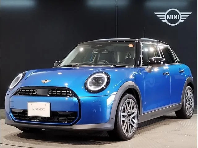 MINI MINI COOPER C CLASSIC TRIM 2025 — фото 1, купить с доставкой в Москву