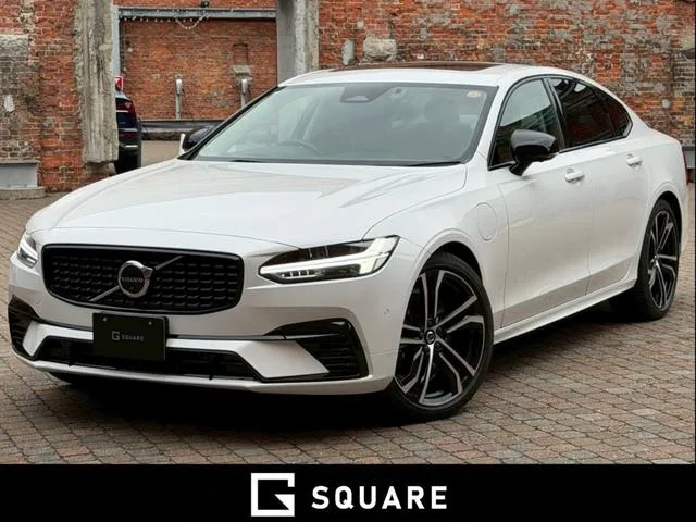 Volvo S90 RECHARGE ULTIMATE T8 AWD PLUGIN HYBRID 2023 — фото 1, купить с доставкой в Москву