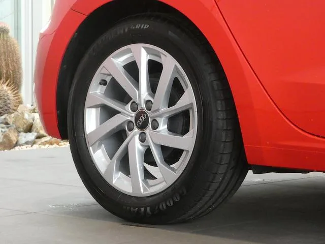 Audi A1 SPORTBACK 25 TFSI ADVANCED 2023 — миниатюра 5