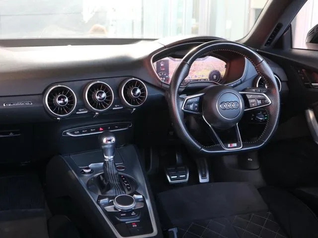 Audi TT COUPE 45TFSI QUATTRO S LINE PACKAGE 2023 — миниатюра 2