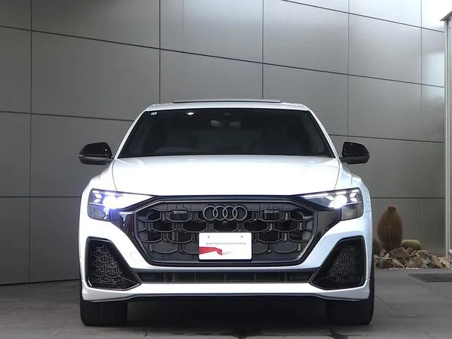 Audi Q8 55TFSI QUATTRO S LINE 2024 — миниатюра 4