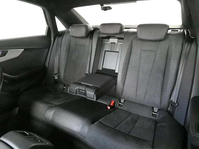 Audi A4 35TFSI S-LINE 2022 — миниатюра 3