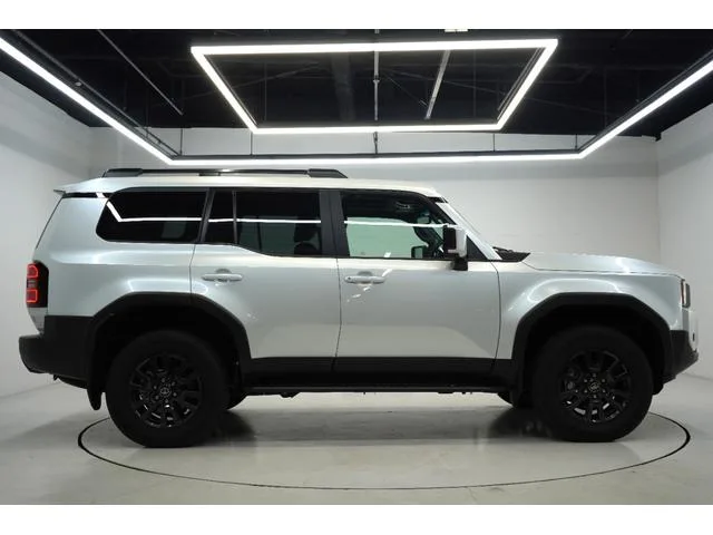Toyota LAND CRUISER 250 VX 2024 — миниатюра 3