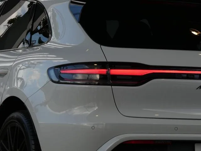 Porsche MACAN MACAN GTS 2023 — миниатюра 2