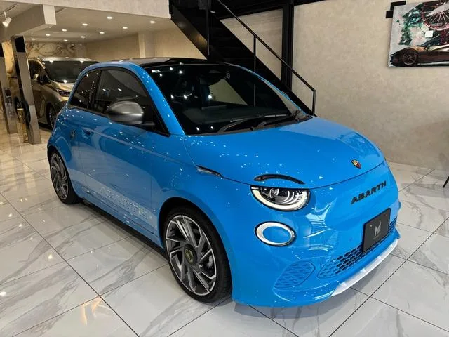 Abarth ABARTH 500E SCORPIONISSIMA HATCHBACK 2024 — миниатюра 2