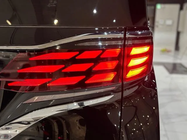 Toyota ALPHARD HYBRID Z 2024 — миниатюра 4