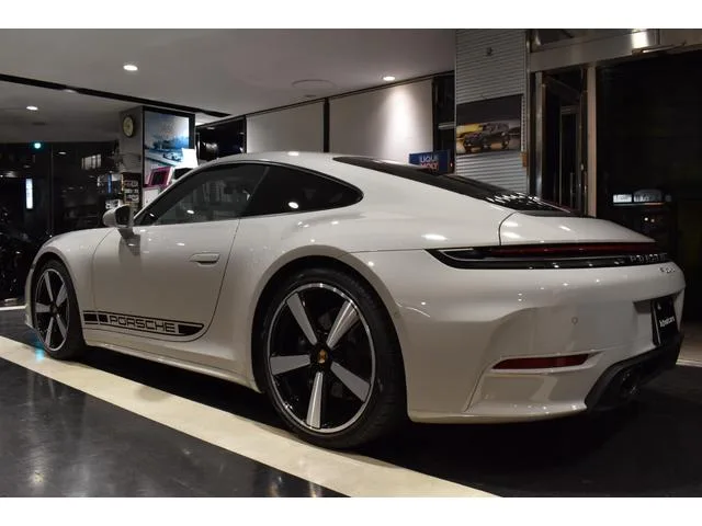 Porsche 911 911 CARRERA 2024 — миниатюра 2