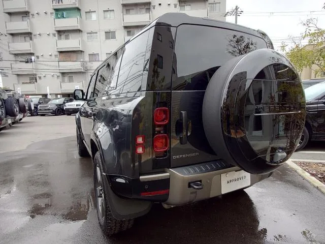 Land Rover DEFENDER 110X-DYNAMIC SE P300 2025 — миниатюра 5