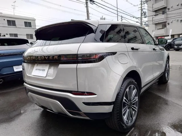 Land Rover RANGE ROVER EVOQUE AUTOBIOGRAPHY P300E 2024 — миниатюра 4