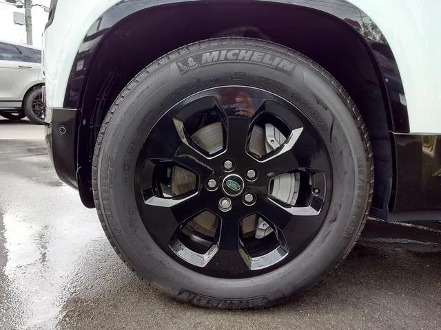 Land Rover DEFENDER 110X-DYNAMIC HSE D300 2024 — миниатюра 5