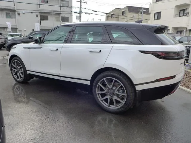 Land Rover Range Rover Velar DYNAMIC SE D200 2025 — миниатюра 4