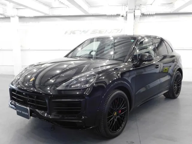 Porsche Cayenne GTS 2023 — фото 1, купить с доставкой в Москву