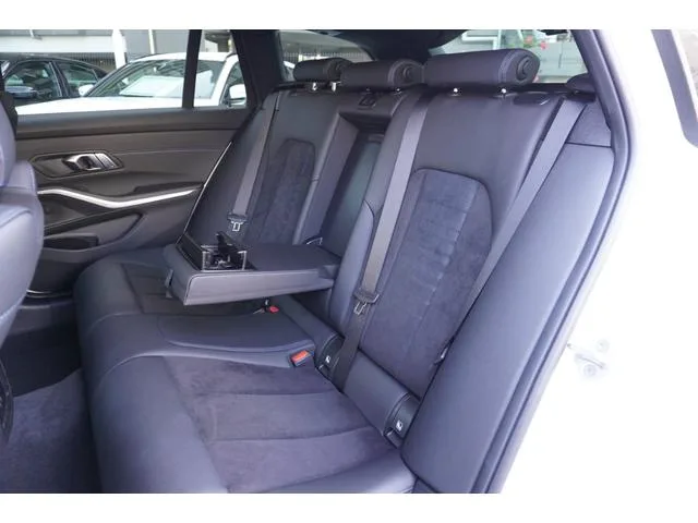 BMW 3 SERIES 320D X DRIVE TOURING M-SPORT 2023 — миниатюра 3