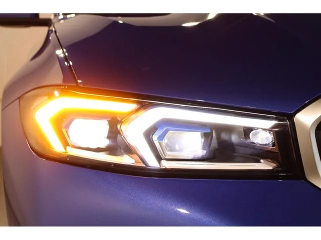 BMW 3 SERIES 320D X DRIVE M-SPORT 2025 — миниатюра 4