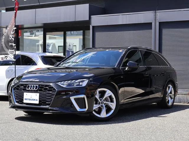 Audi A4 AVANT 40 TDI QUATTRO S-LINE 2023 — фото 1, купить с доставкой в Москву