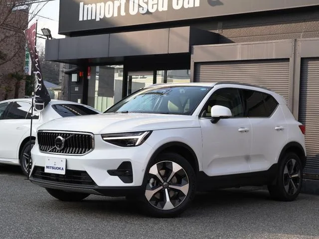 Volvo XC40 ULTRA B4 AWD 2025 — фото 1, купить с доставкой в Москву