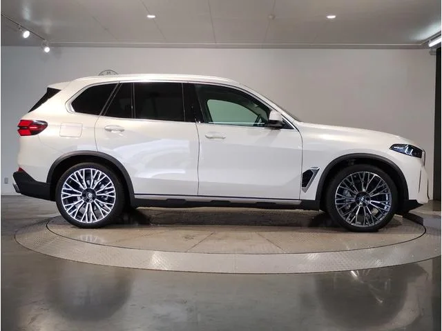 BMW X5 X DRIVE 35D EDITION X 2023 — миниатюра 3