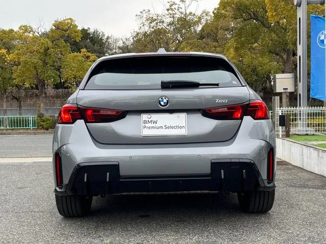 BMW 1 Series 120 M SPORT 2025 — миниатюра 3
