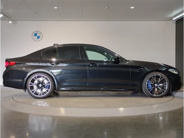 BMW M5 COMPETITION 2023 — миниатюра 4