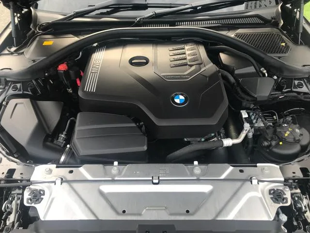 BMW 3 Series 50TH ANNIVERSARY LIMITED 2025 — миниатюра 4
