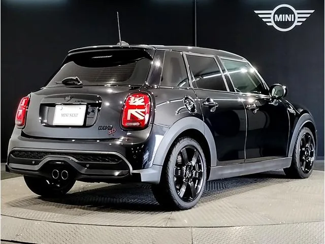 MINI MINI COOPER SD CLASSIC TRIM 2022 — миниатюра 3