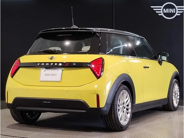 MINI MINI COOPER S FAVOURED TRIM 2024 — миниатюра 3