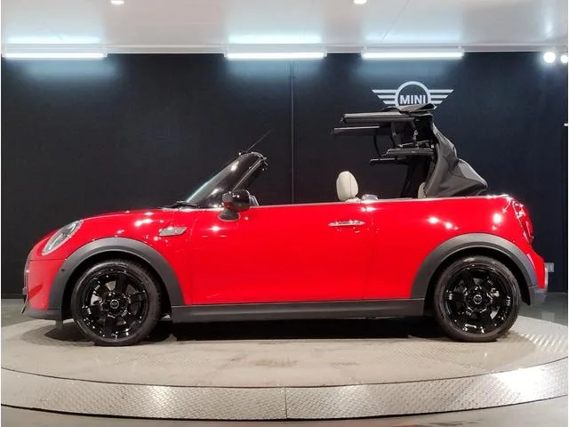 MINI MINI COOPER S CONVERTIBLE CLASSIC TRIM 2023 — миниатюра 4