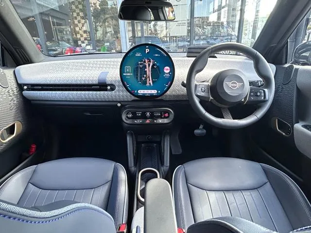 MINI MINI COOPER SE FAVOURED TRIM 2025 — миниатюра 4