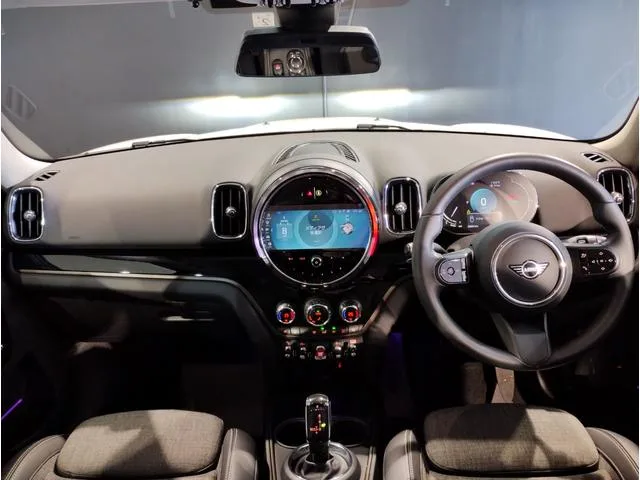 MINI MINI COOPER D CROSSOVER PREMIUM PLUS PACKAGE CLASSIC TRIM 2023 — миниатюра 4