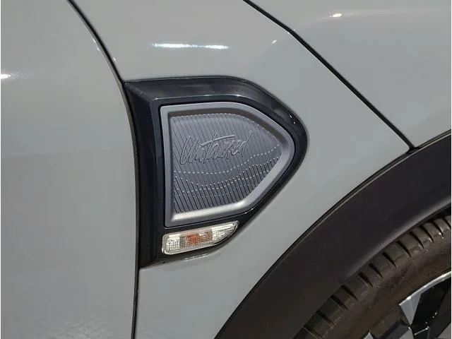 MINI MINI COOPER D CROSSOVER UNTAMED EDITION 2022 — миниатюра 4