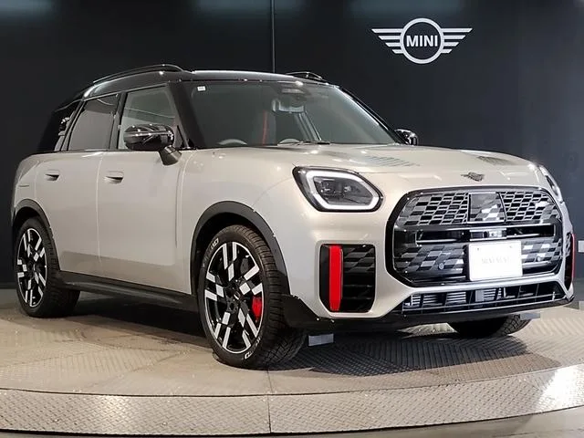 MINI MINI JCW CROSSOVER PREMIUM PLUS PACKAGE JOHN COOPER WORKS TRIM 2024 — миниатюра 2