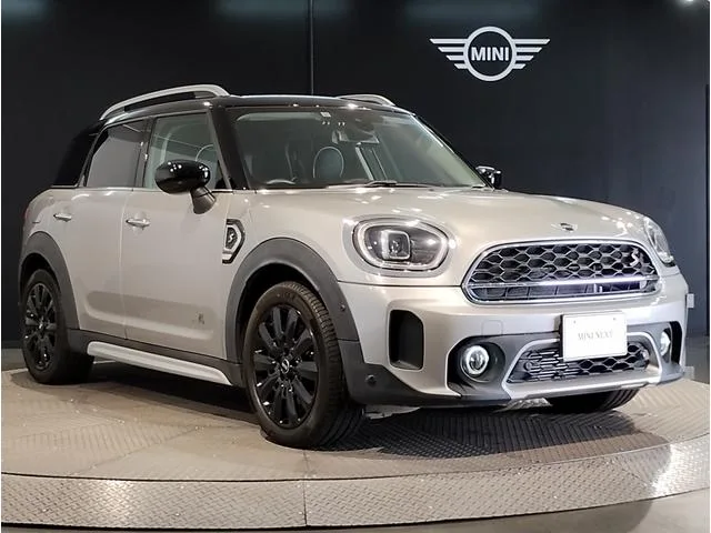 MINI MINI COOPER SD CROSSOVER ALL4 PREMIUM PLUS PACKAGE CLASSIC TRIM 2023 — миниатюра 2