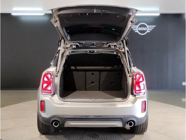 MINI MINI COOPER SD CROSSOVER ALL4 PREMIUM PLUS PACKAGE CLASSIC TRIM 2023 — миниатюра 3