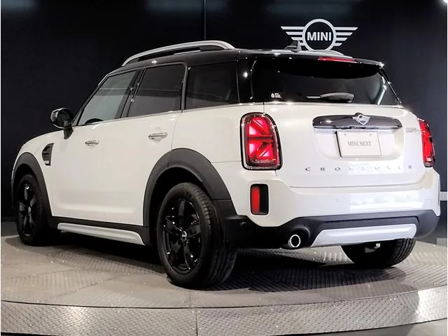 MINI MINI COOPER D CROSSOVER PREMIUM PLUS PACKAGE CLASSIC TRIM 2023 — миниатюра 4
