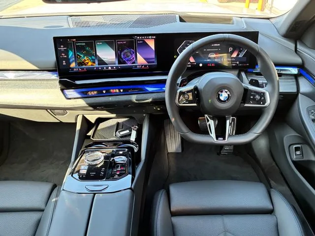 BMW 5 SERIES 523i TOURING M-SPORT 2025 — миниатюра 4