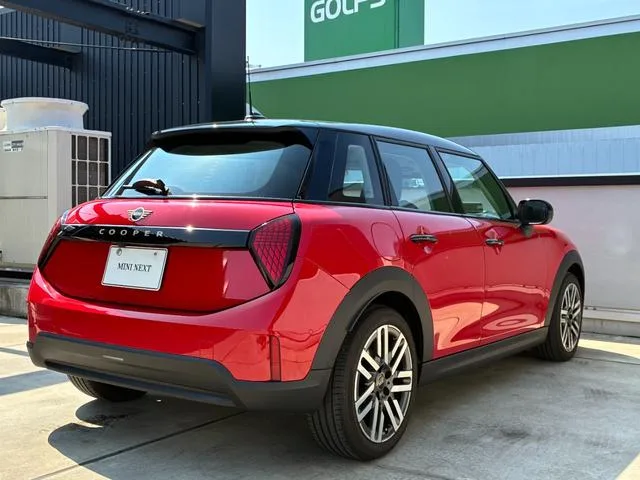 MINI MINI COOPER C CLASSIC TRIM 2025 — миниатюра 3