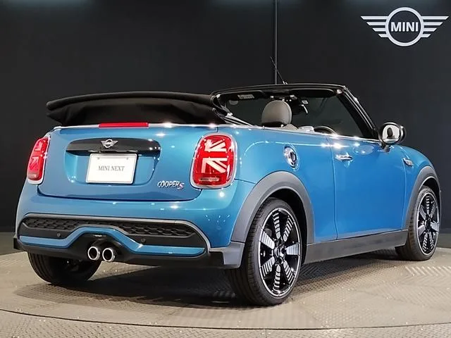 MINI MINI COOPER S CONVERTIBLE CLASSIC TRIM 2023 — миниатюра 3