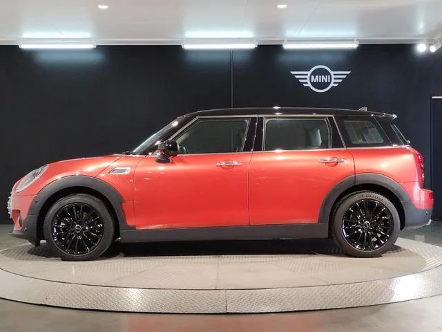 MINI MINI COOPER CLUBMAN PREMIUM PLUS PACKAGE CLASSIC TRIM 2023 — миниатюра 3