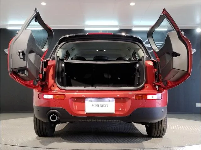 MINI MINI COOPER CLUBMAN PREMIUM PLUS PACKAGE CLASSIC TRIM 2023 — миниатюра 4