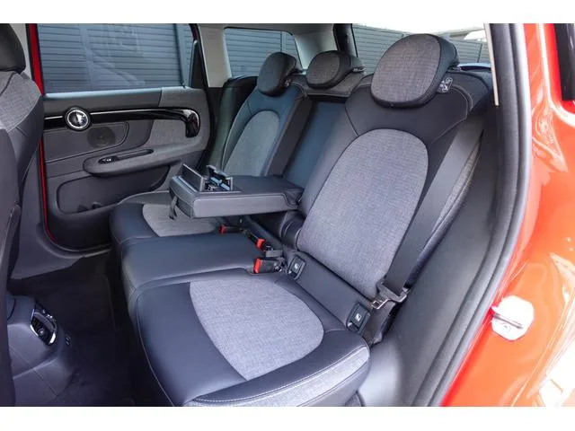 MINI MINI COOPER S E CROSSOVER ALL4 PREMIUM PLUS PACKAGE CLASSIC TRIM 2023 — миниатюра 3
